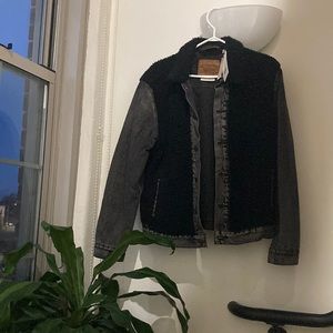 NWT Levi’s Sherpa and Jean Jacket